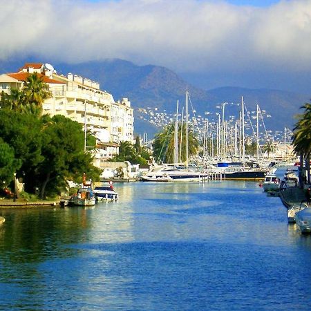 Вилла Casita Con Jardin, Bbq, Wifi, Centro Y Playa Эмпуриабрава Экстерьер фото